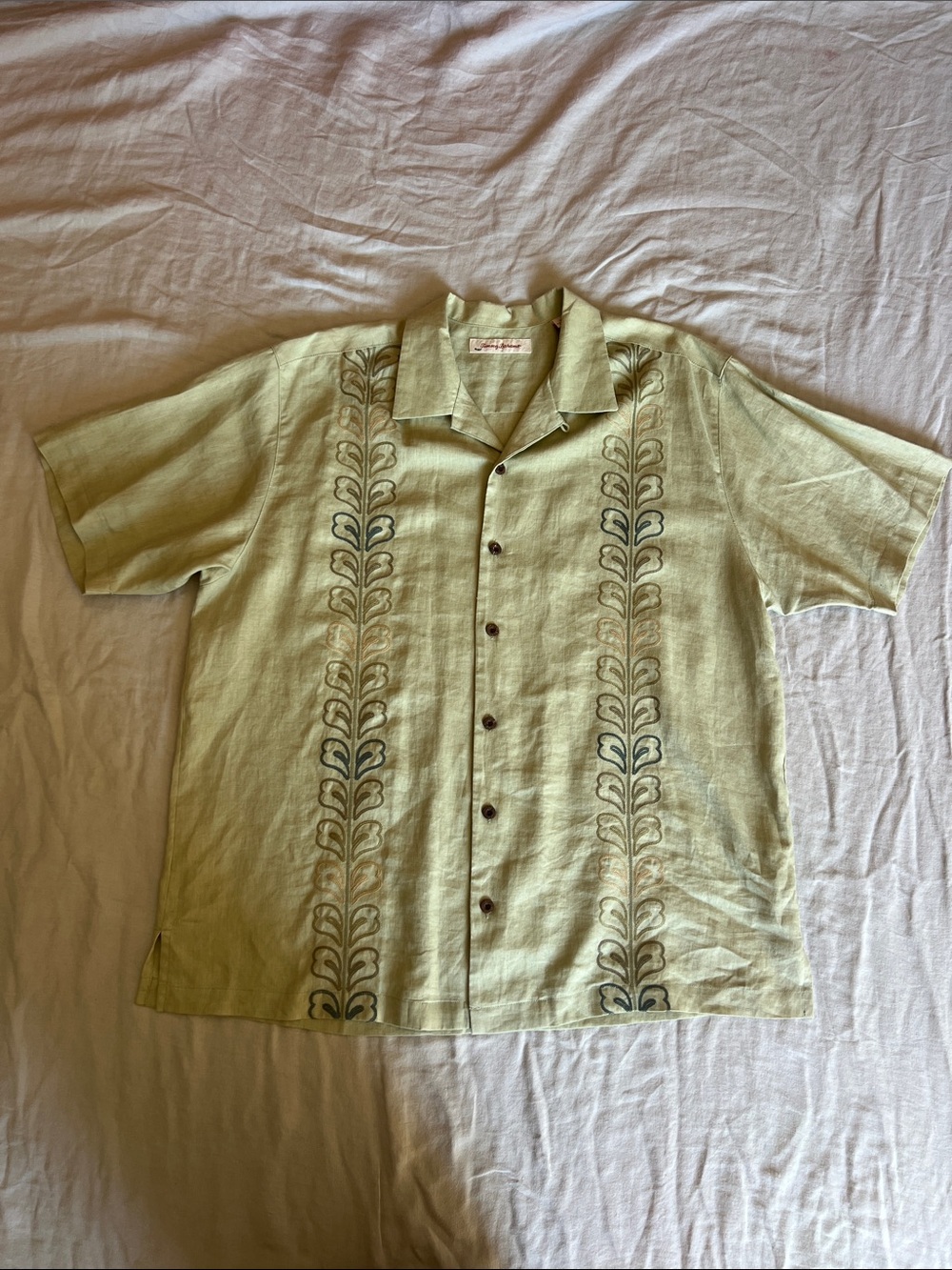 Tommy Bahama XL 100% Linen Embroidered Camp Shirt Green Hawaiian Button Down
